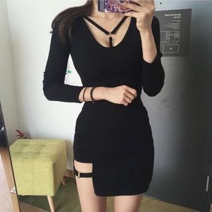 NWT BLACK BUCKLE CUTOUT SKIRT 💕